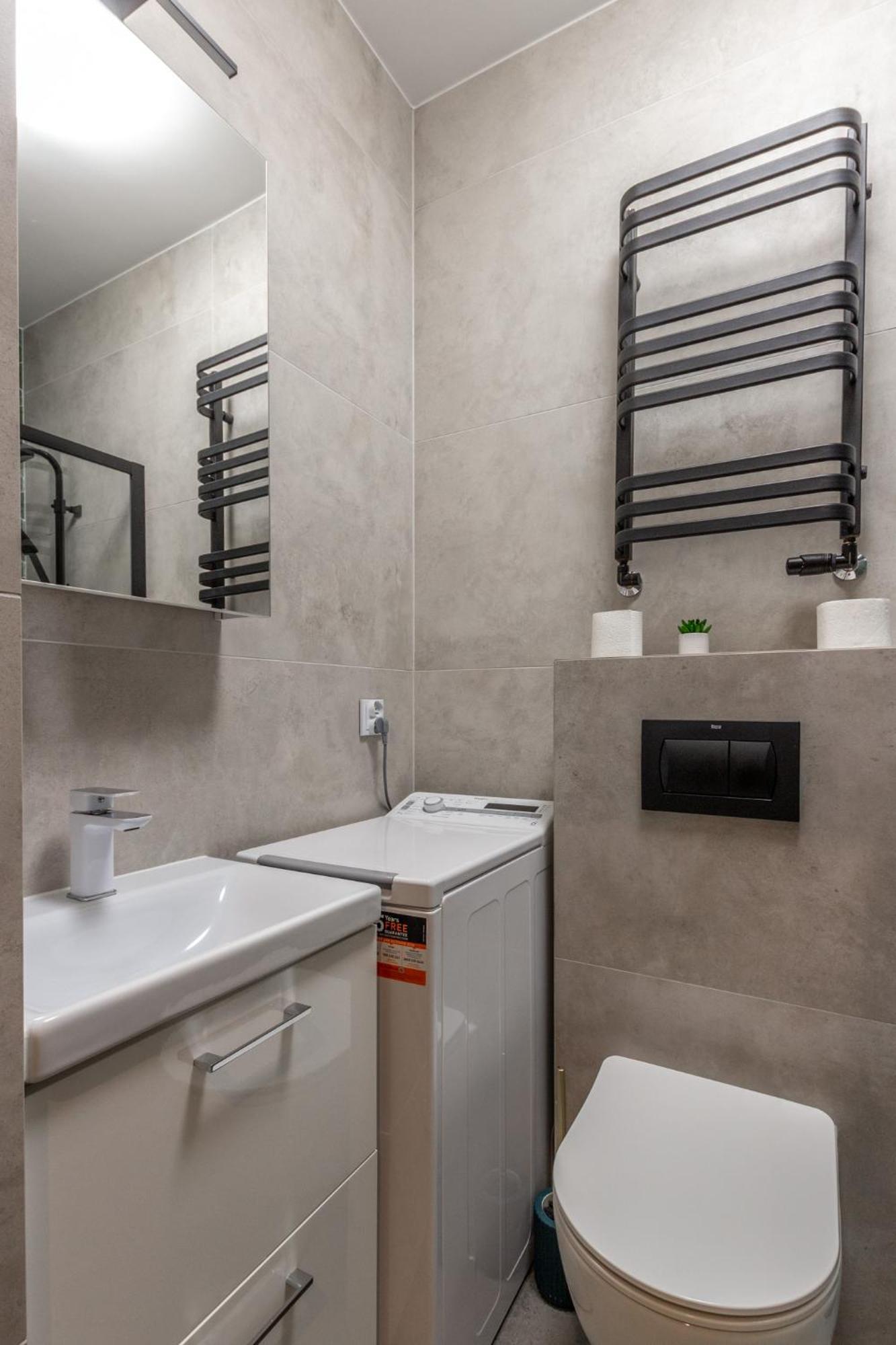 Chill Apartments Central Station Katowice Esterno foto