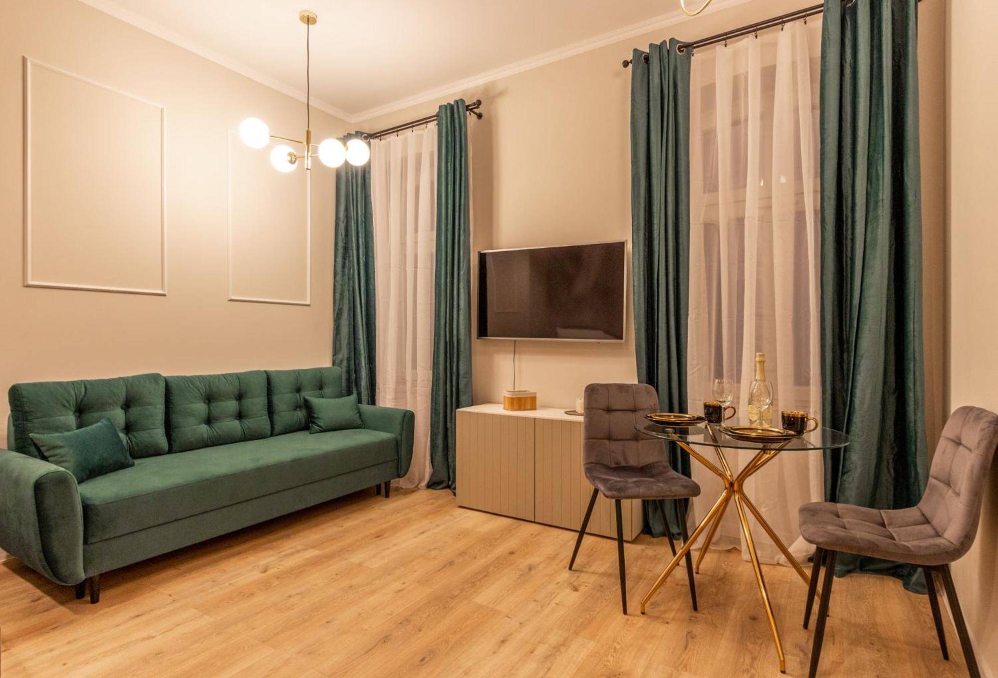 Chill Apartments Central Station Katowice Esterno foto